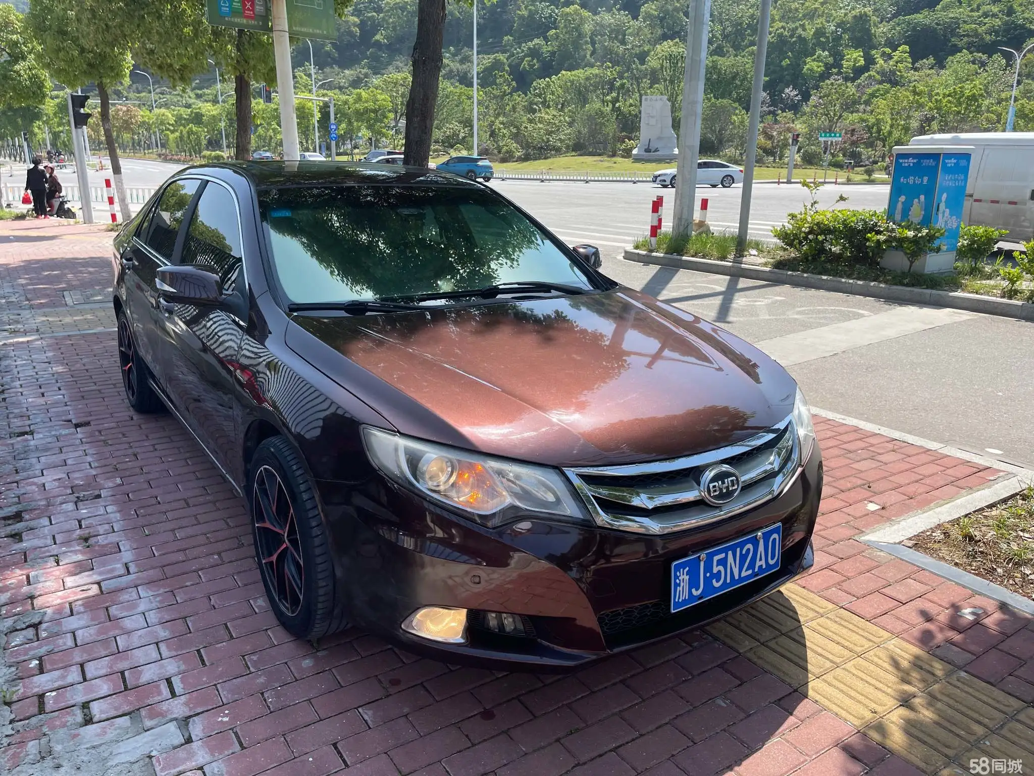 BYD SiRui 2014 #4 BYD SiRui 2014 car image #4