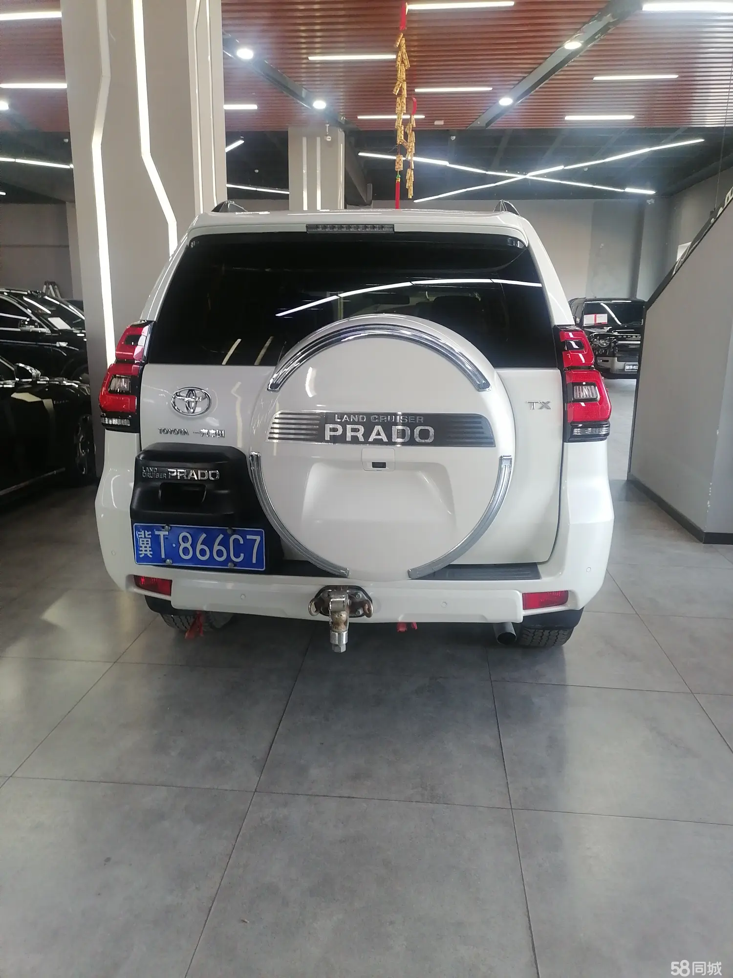 Toyota Land Cruiser Prado 2017 #4 Toyota Land Cruiser Prado 2017 car image #4