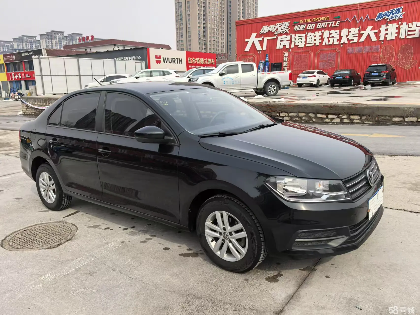 Volkswagen e-up! 2018 immagine di auto #4