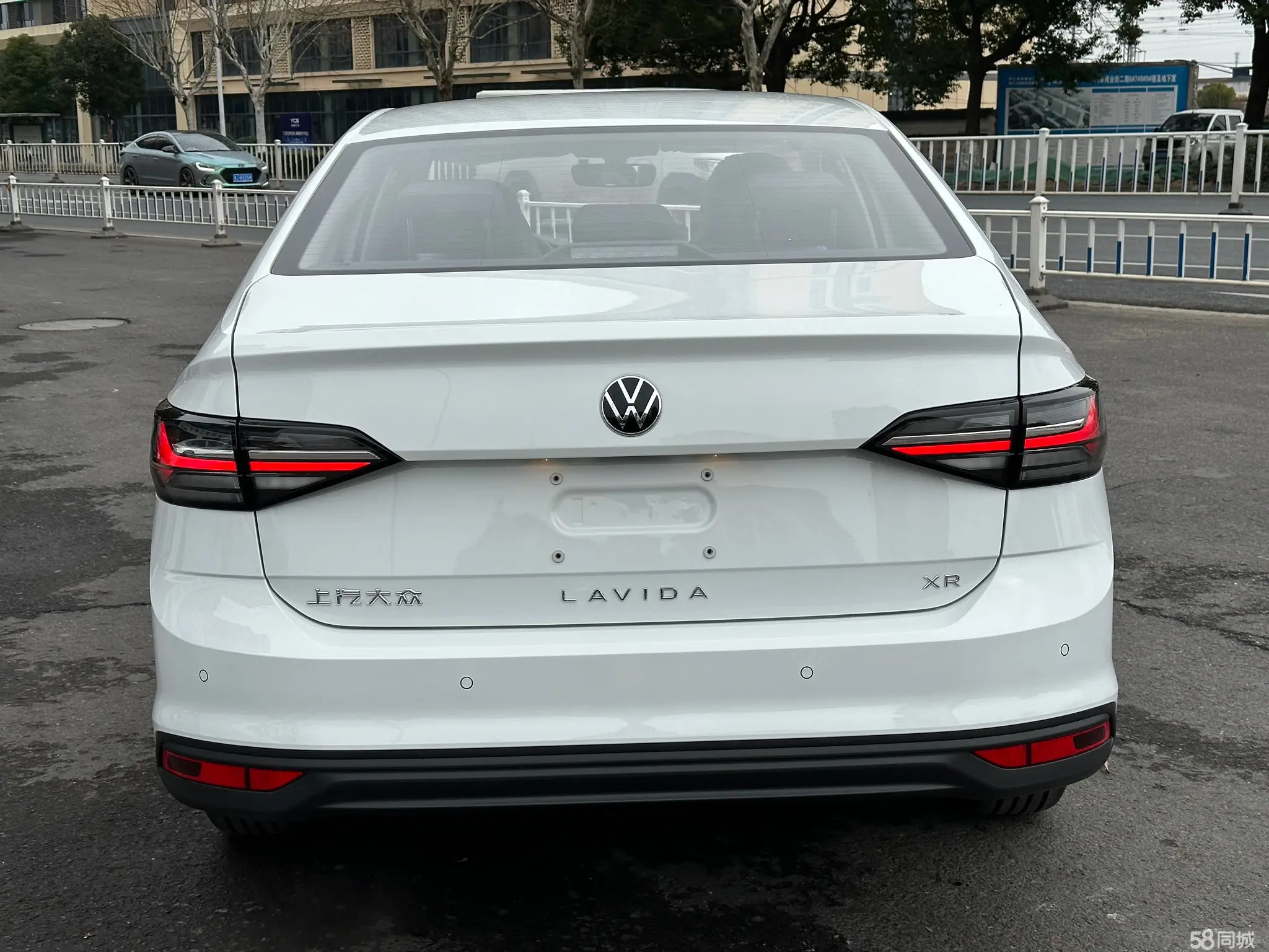 Volkswagen Lavida 2025 car image #4