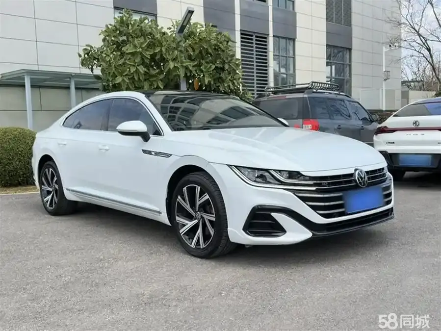 Volkswagen e-up! 2020 immagine di auto #4