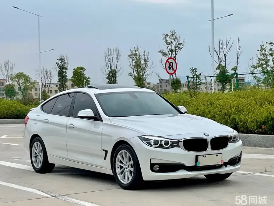 BMW 3 Series GT 2018 immagine di auto #4