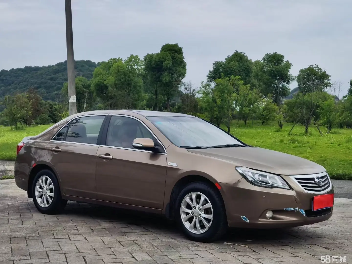 BYD G6 2012 car image #4