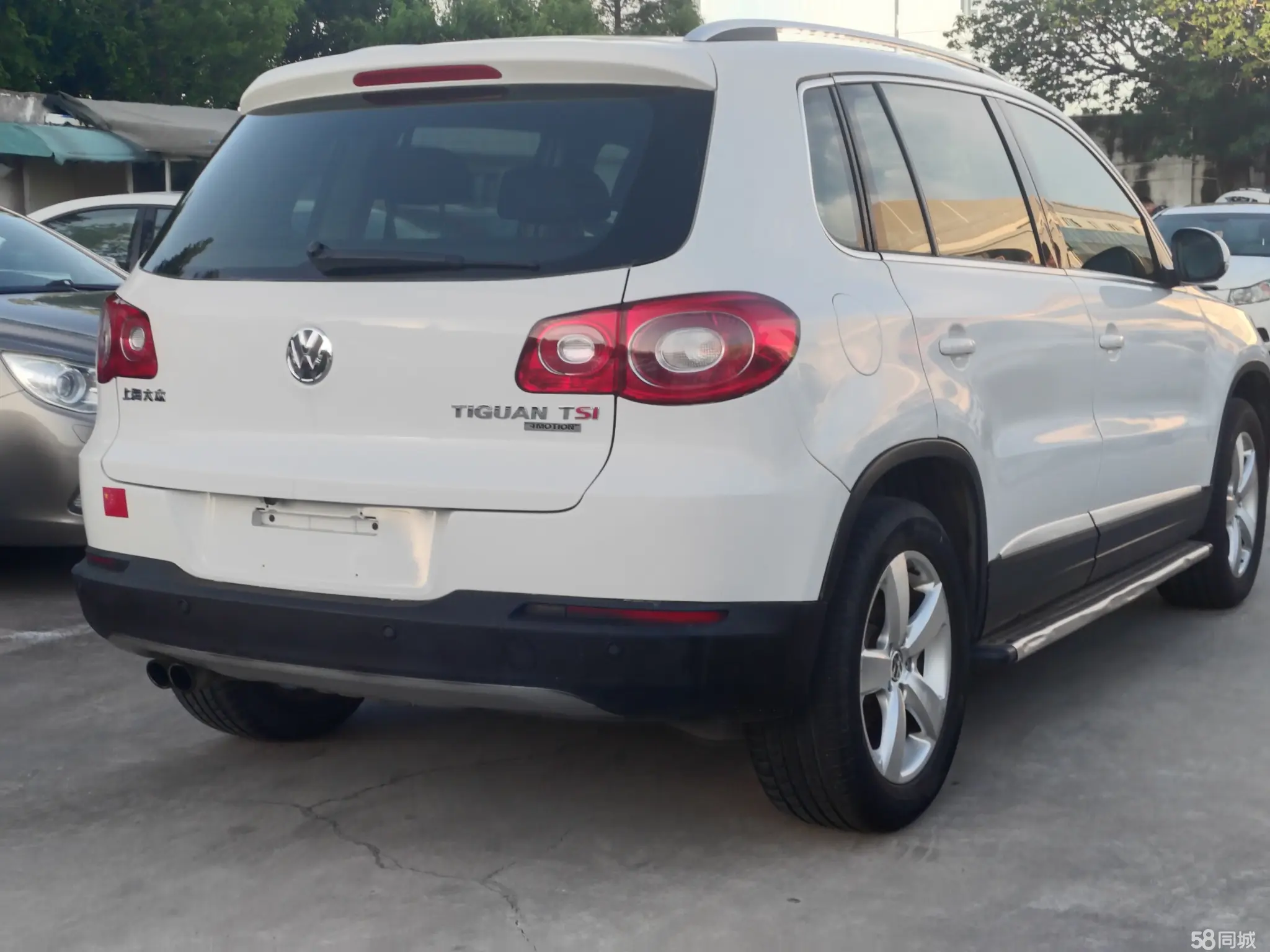 Volkswagen Tiguan 2010 #4 Volkswagen Tiguan 2010 car image #4