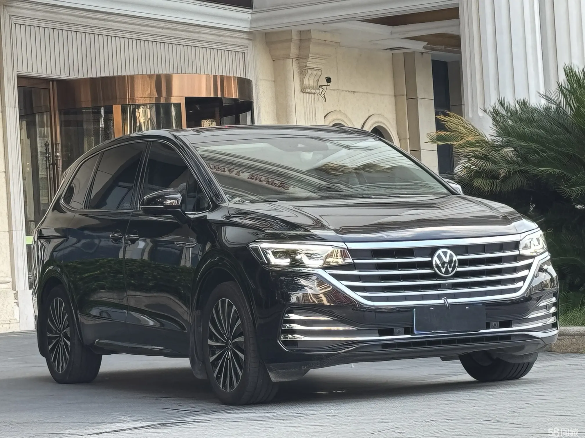 Volkswagen Viloran 2023 car image #4