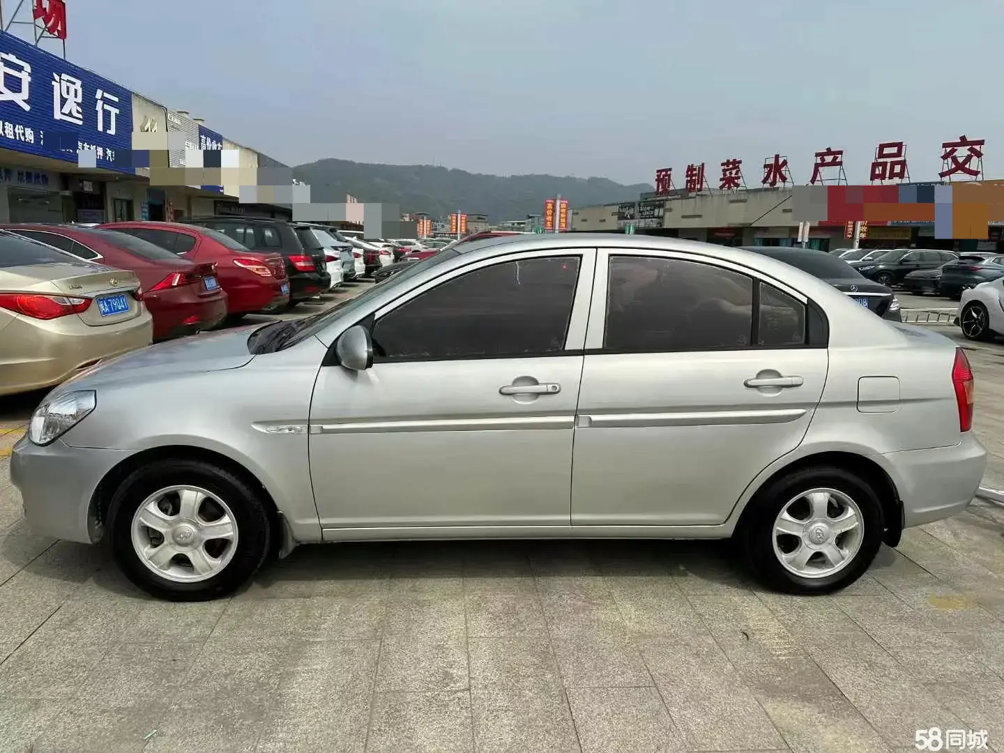 Hyundai Accent 2010 #4 Hyundai Accent 2010 car image #4