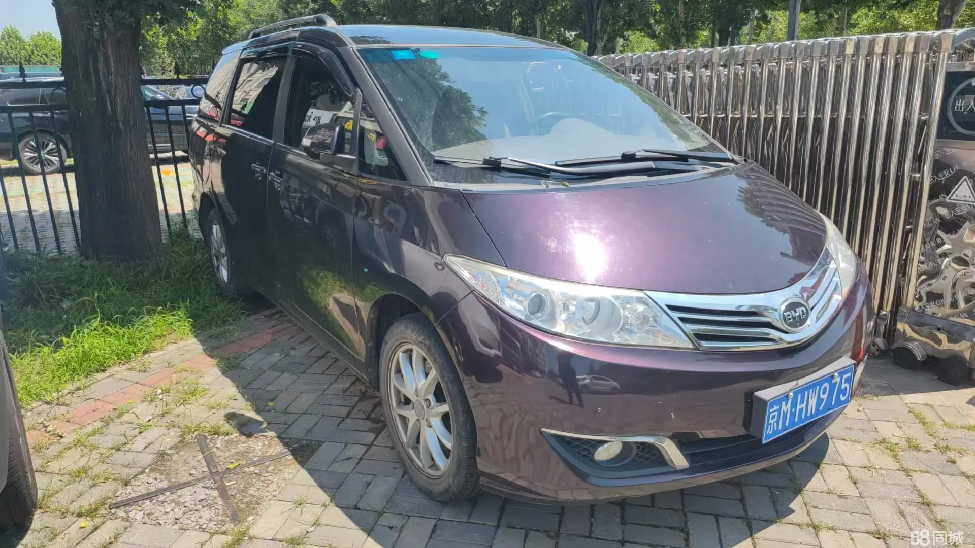 BYD M6 2014 изображение автомобиля #4