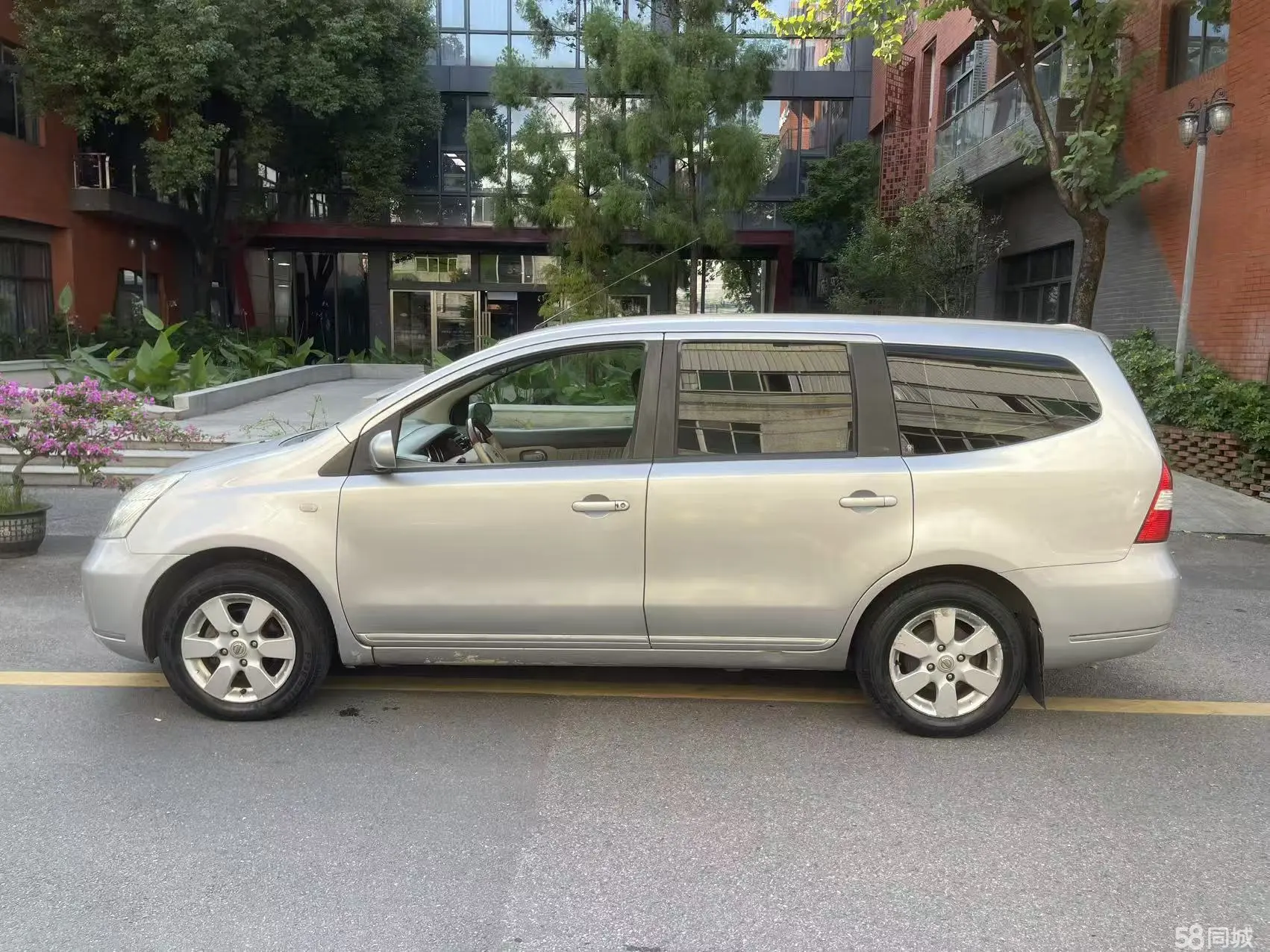 日产 骏逸 2006 汽车图片 #4