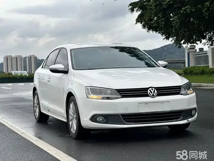 Volkswagen Sagitar 2014 immagine di auto #4