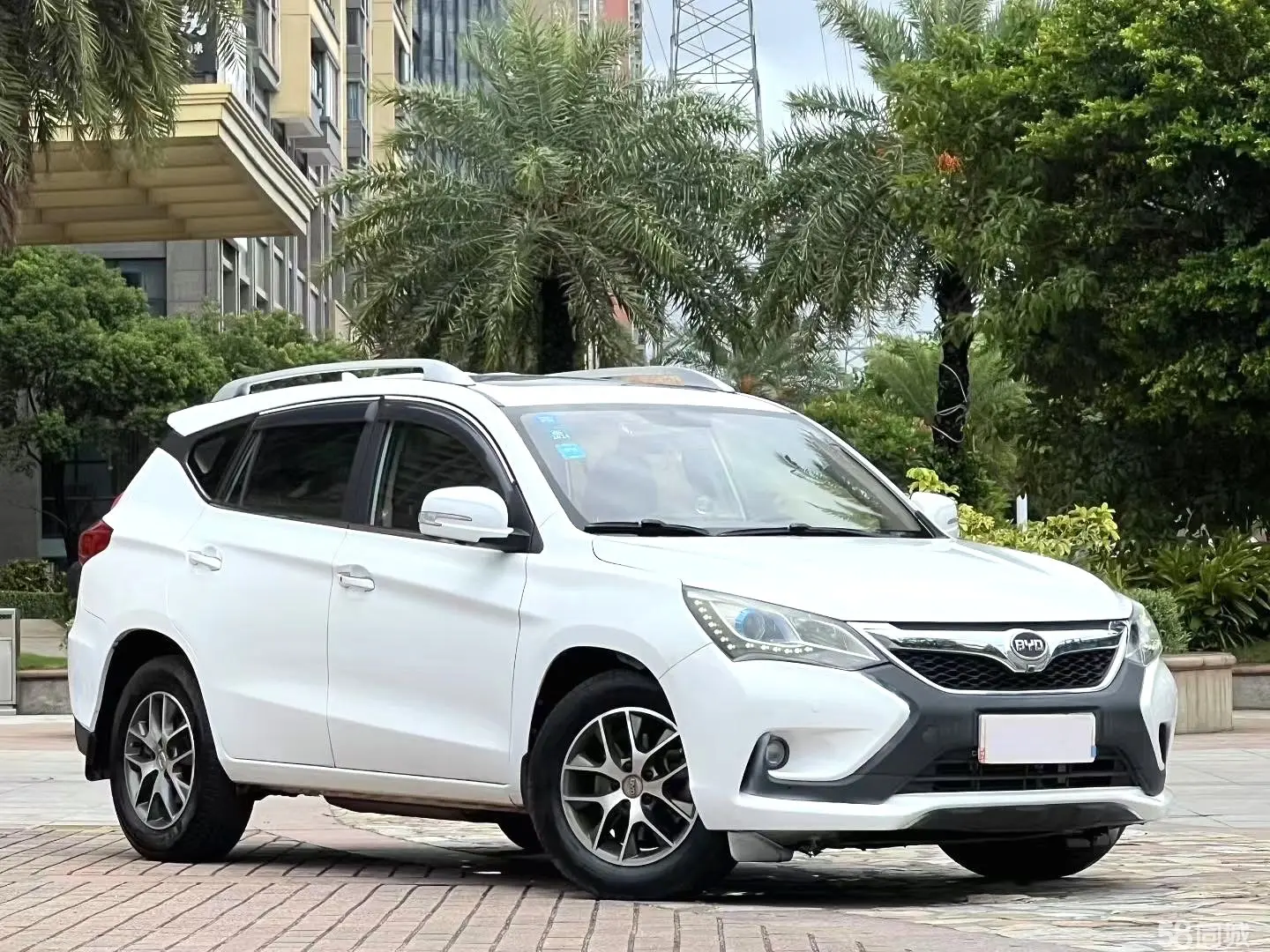 BYD Song 2015 #4 BYD Song 2015 صورة سيارة #4