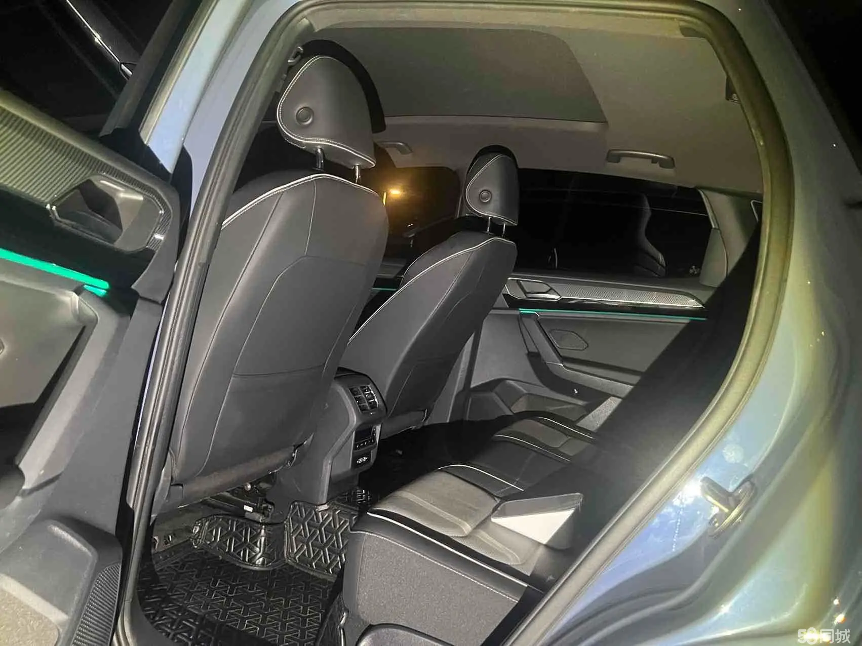 Volkswagen Tayron X 2020 car image #4