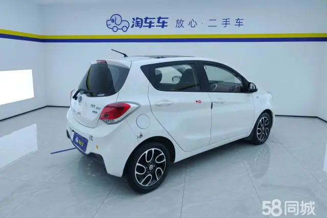 Changan BenBen 2016 car image #4