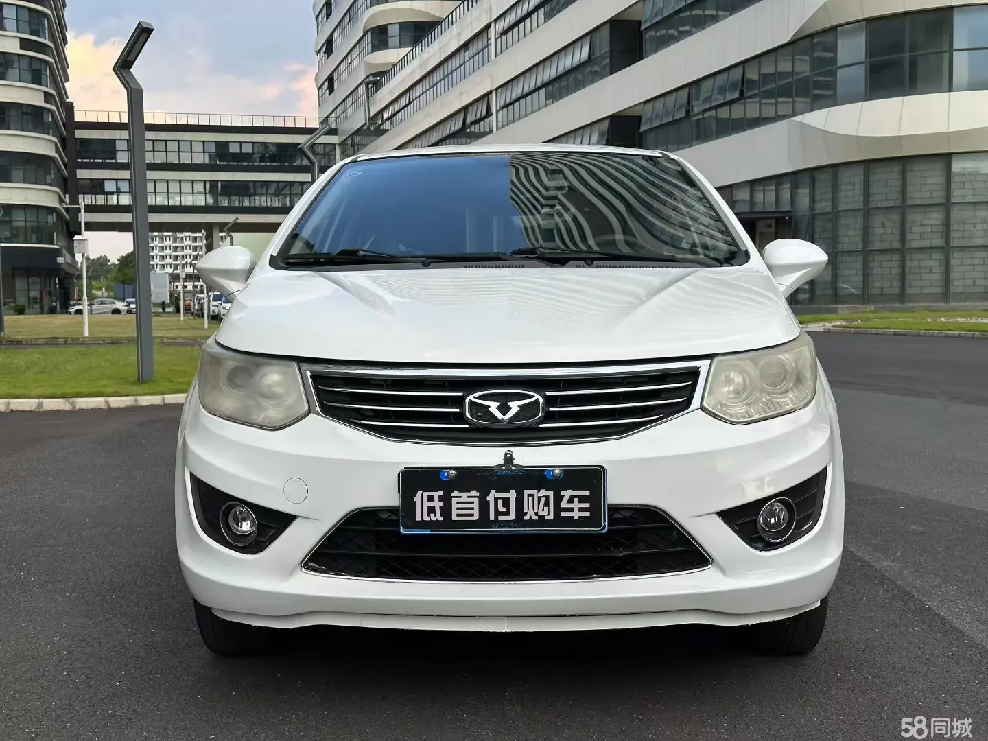 Kaiyi C3R 2016 #4 Kaiyi C3R 2016 car image #4