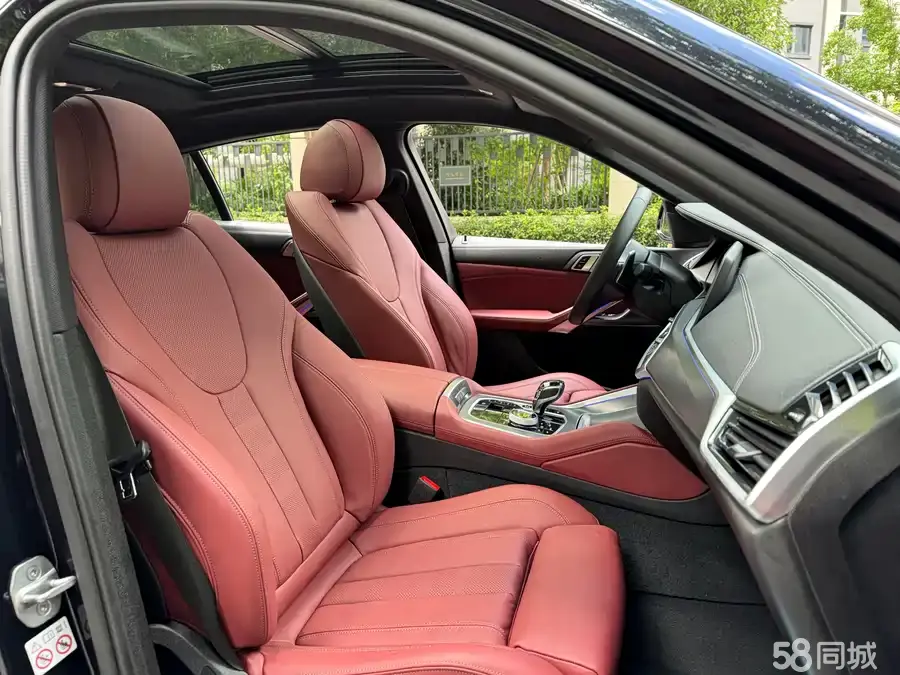 BMW X6 2023 car image #4