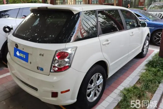 BYD e6 2016 #4 BYD e6 2016 car image #4