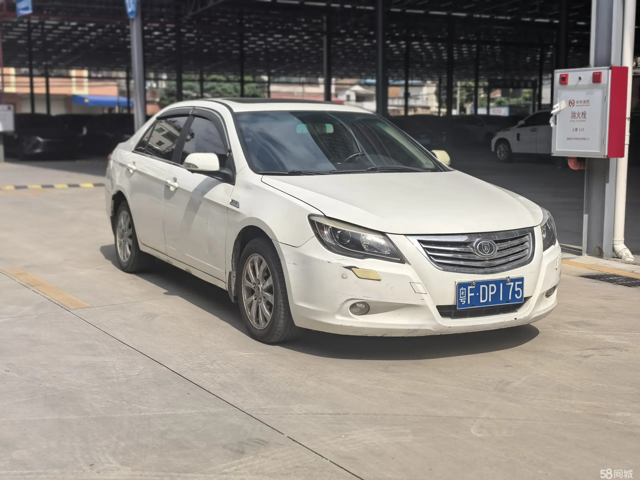 BYD G6 2012 #4 BYD G6 2012 imagen de coche #4