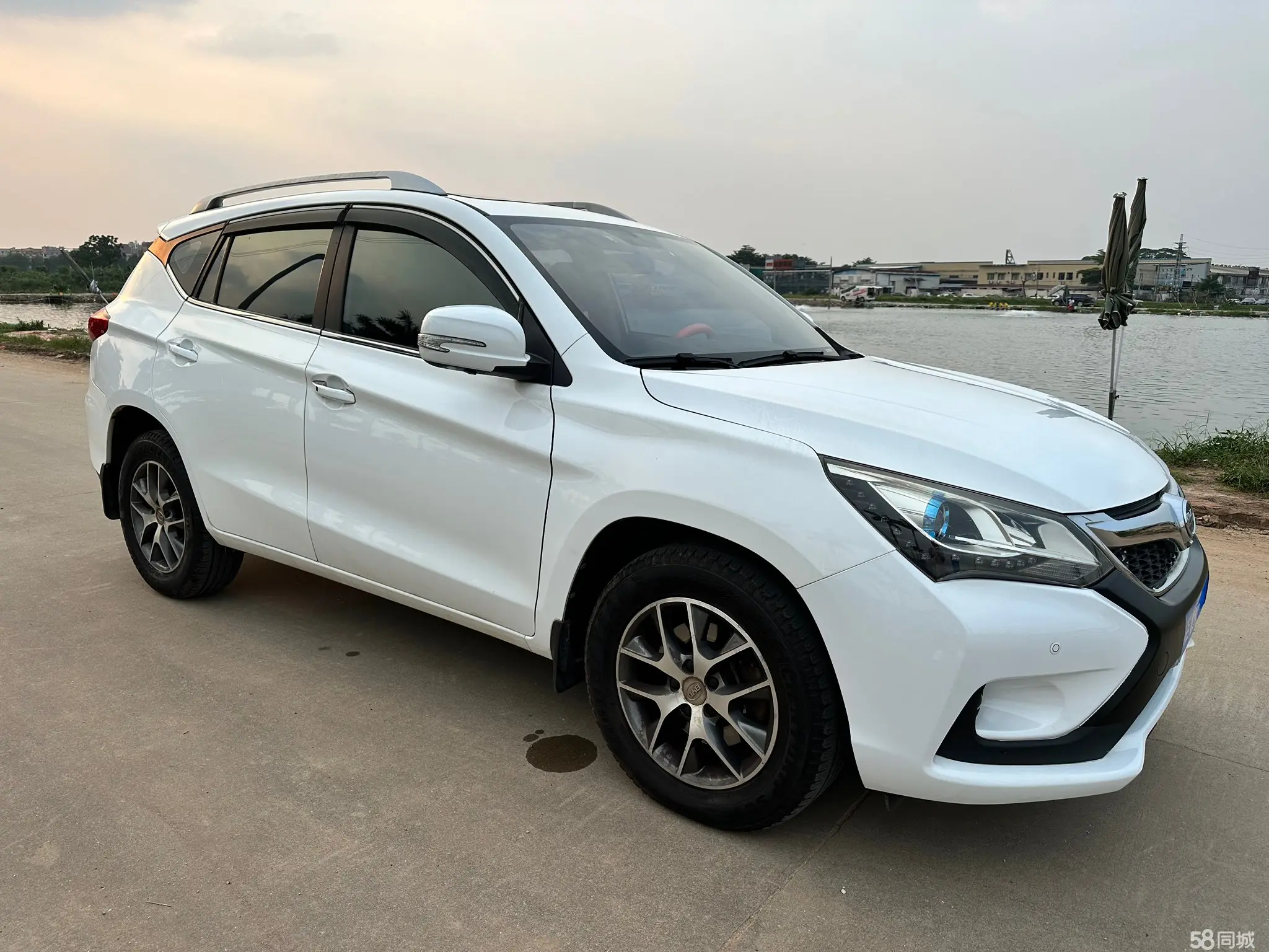 BYD Song 2016 #4 BYD Song 2016 car image #4