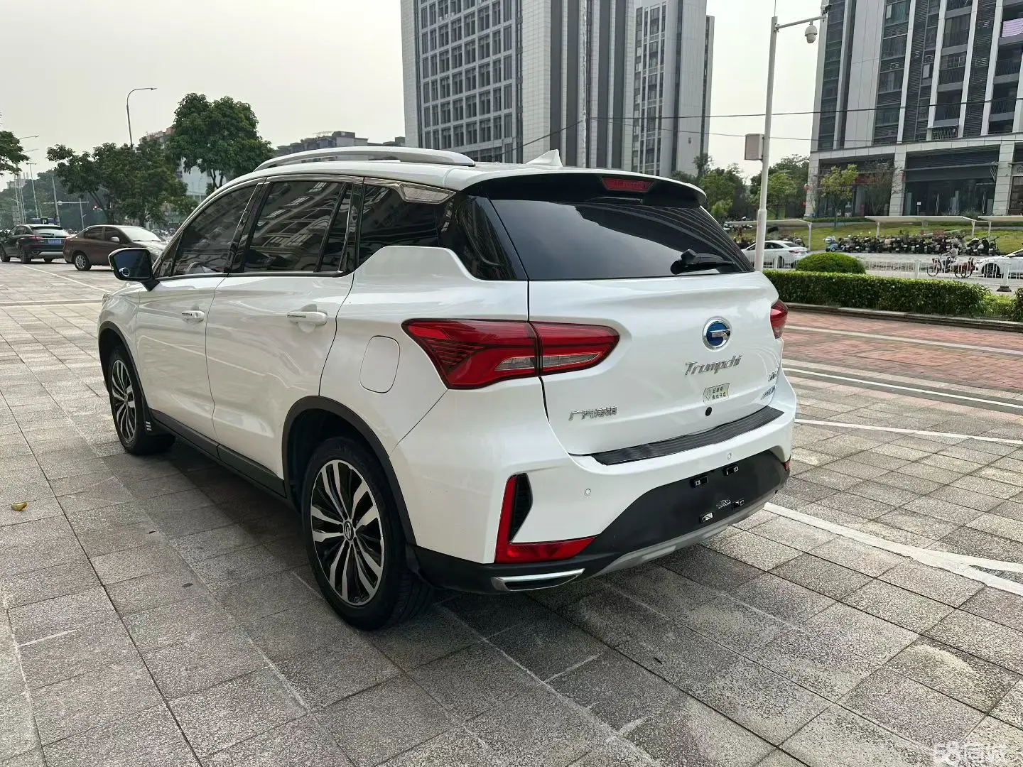 GAC Trumpchi GS4 New Energy 2018 car image #4
