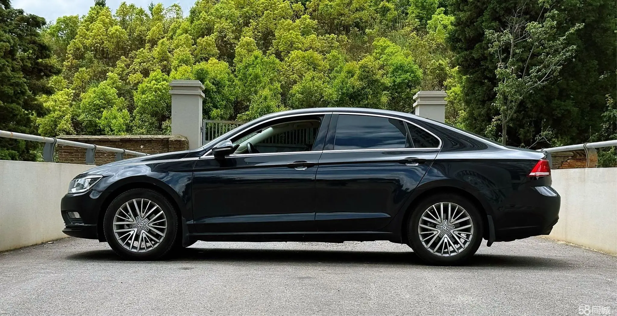 Volkswagen Lamando 2015 immagine di auto #4