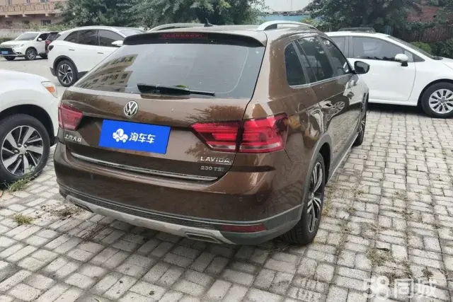 Volkswagen Cross Lavida 2017 immagine di auto #4