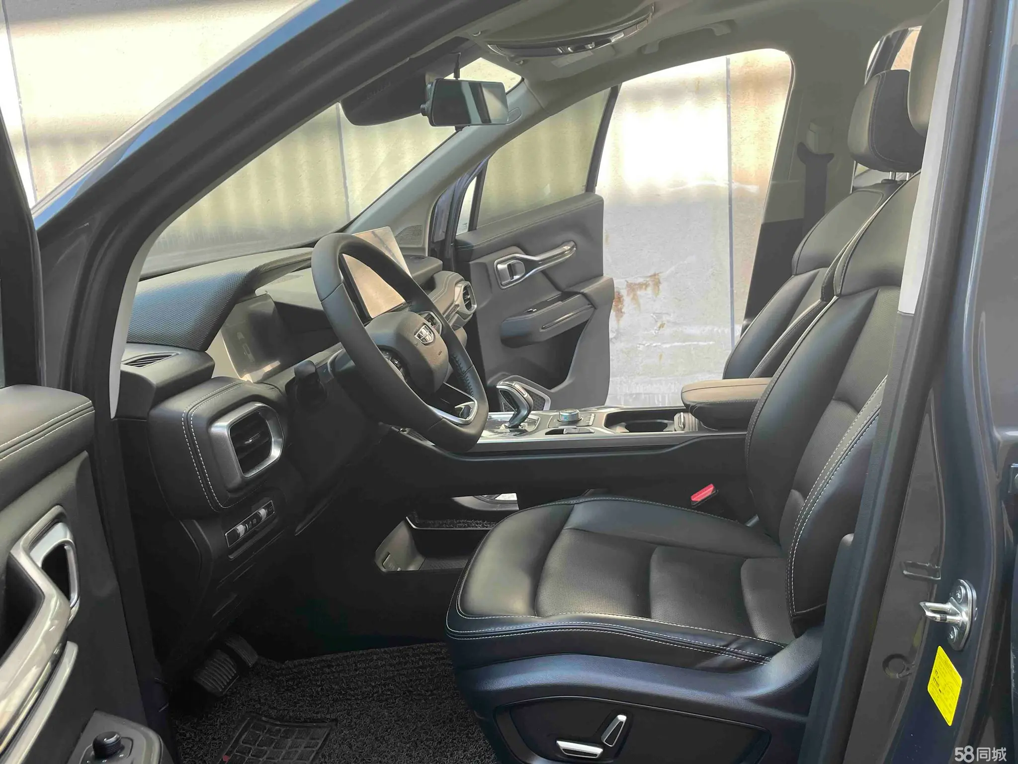 GEELY Okavango 2020 car image #4