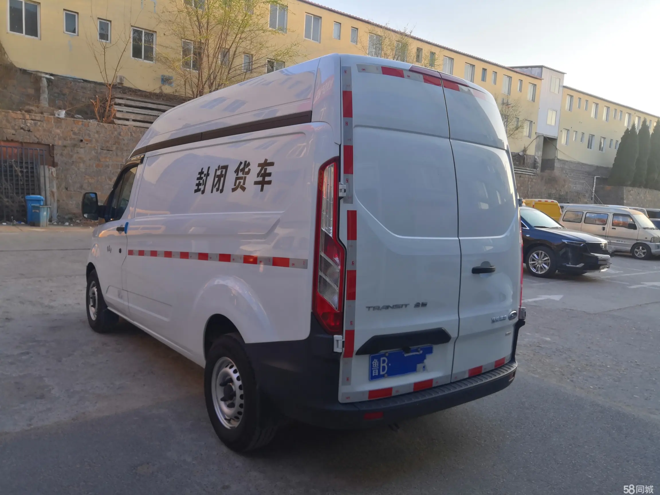 Ford Transit 2017 car image #4