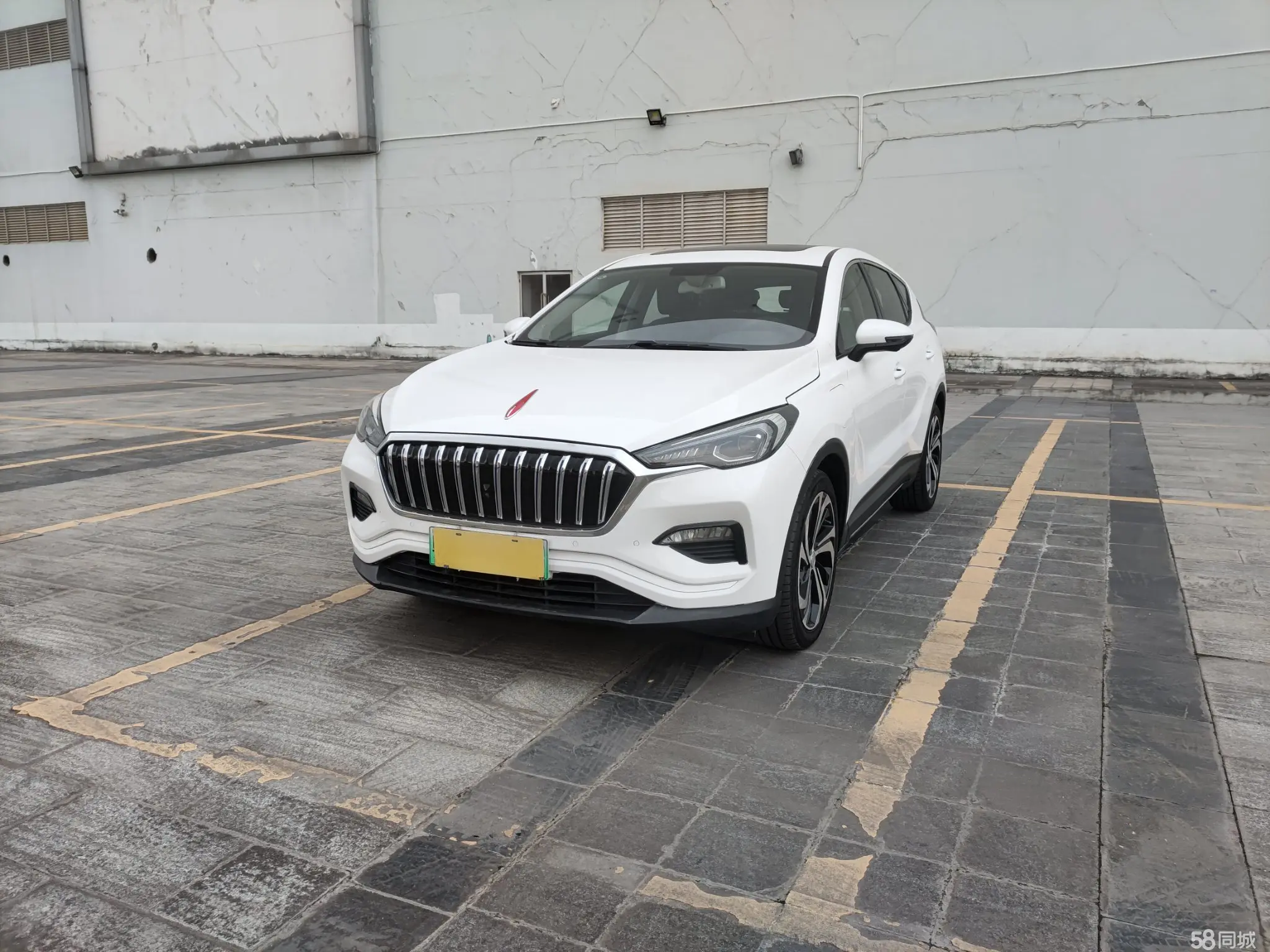 HongQi E-HS3 2019 car image #4