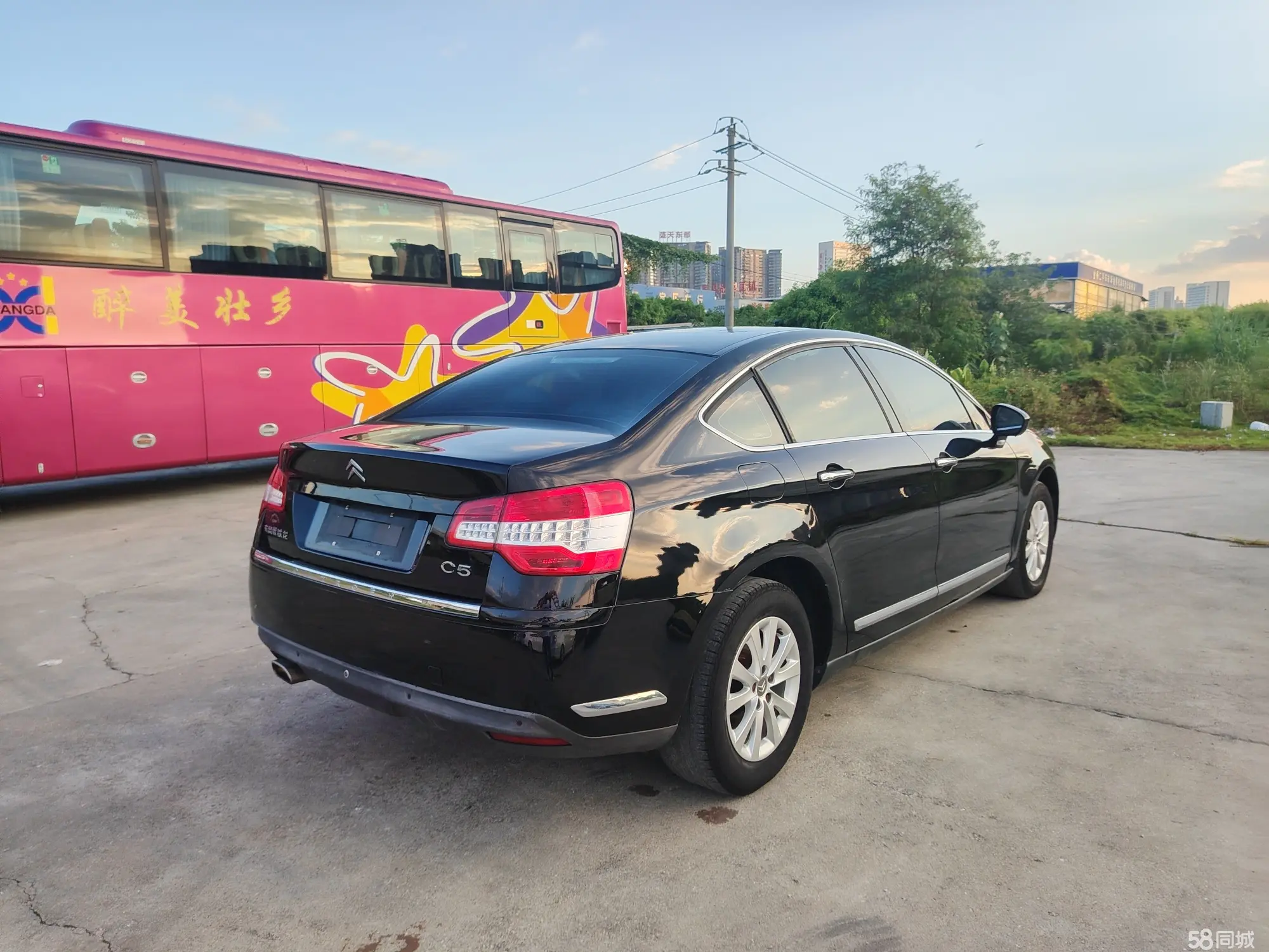 Citroen C5 2012 car image #4