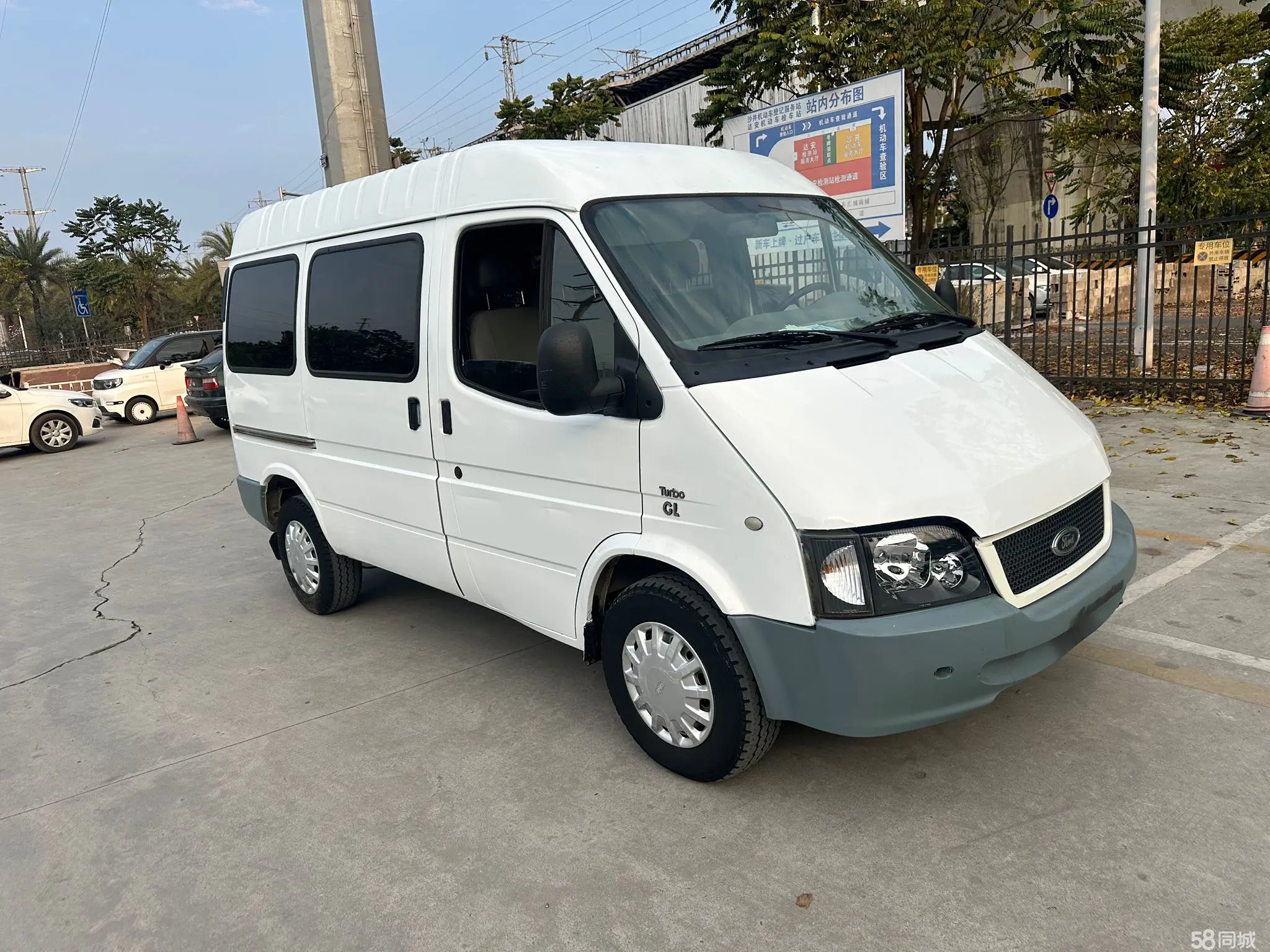 Ford Transit Classic 2016 car image #4