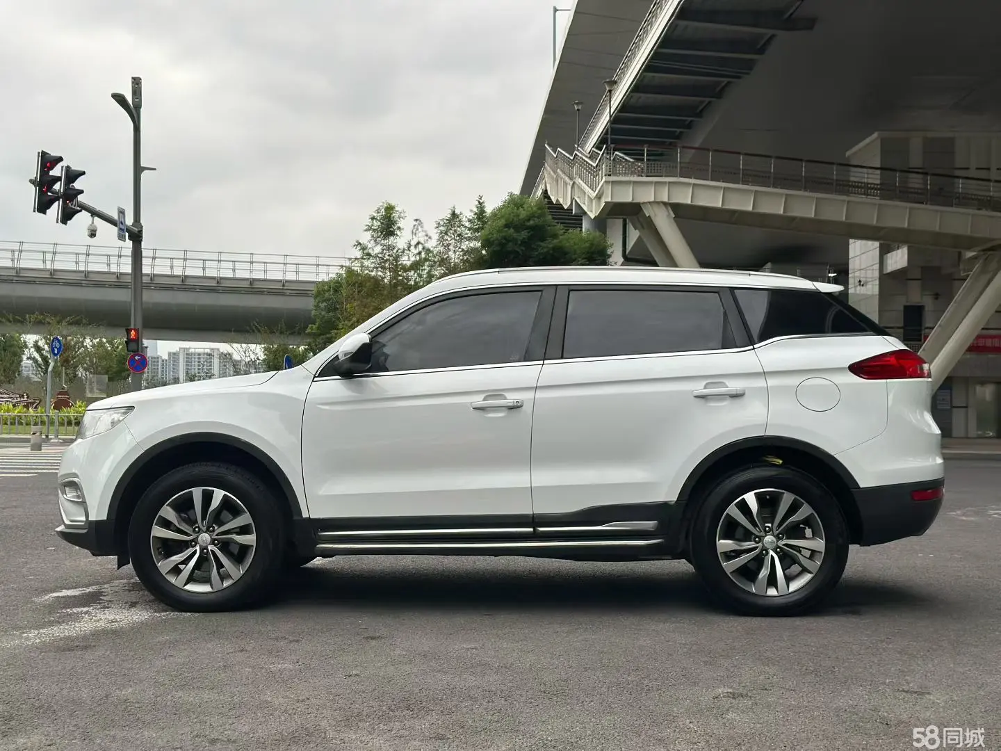 吉利汽车 博越 2017 汽车图片 #4