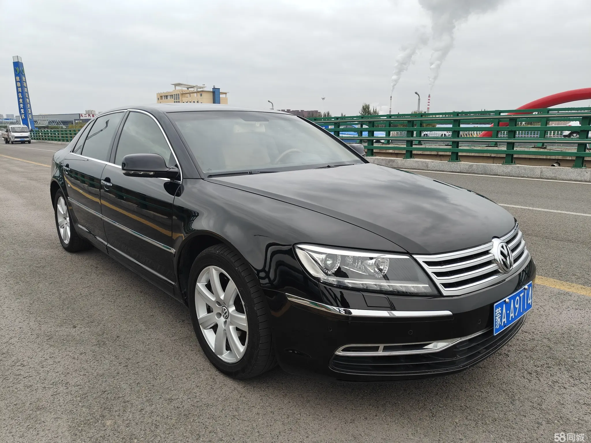 Volkswagen Pheaton 2011 immagine di auto #4