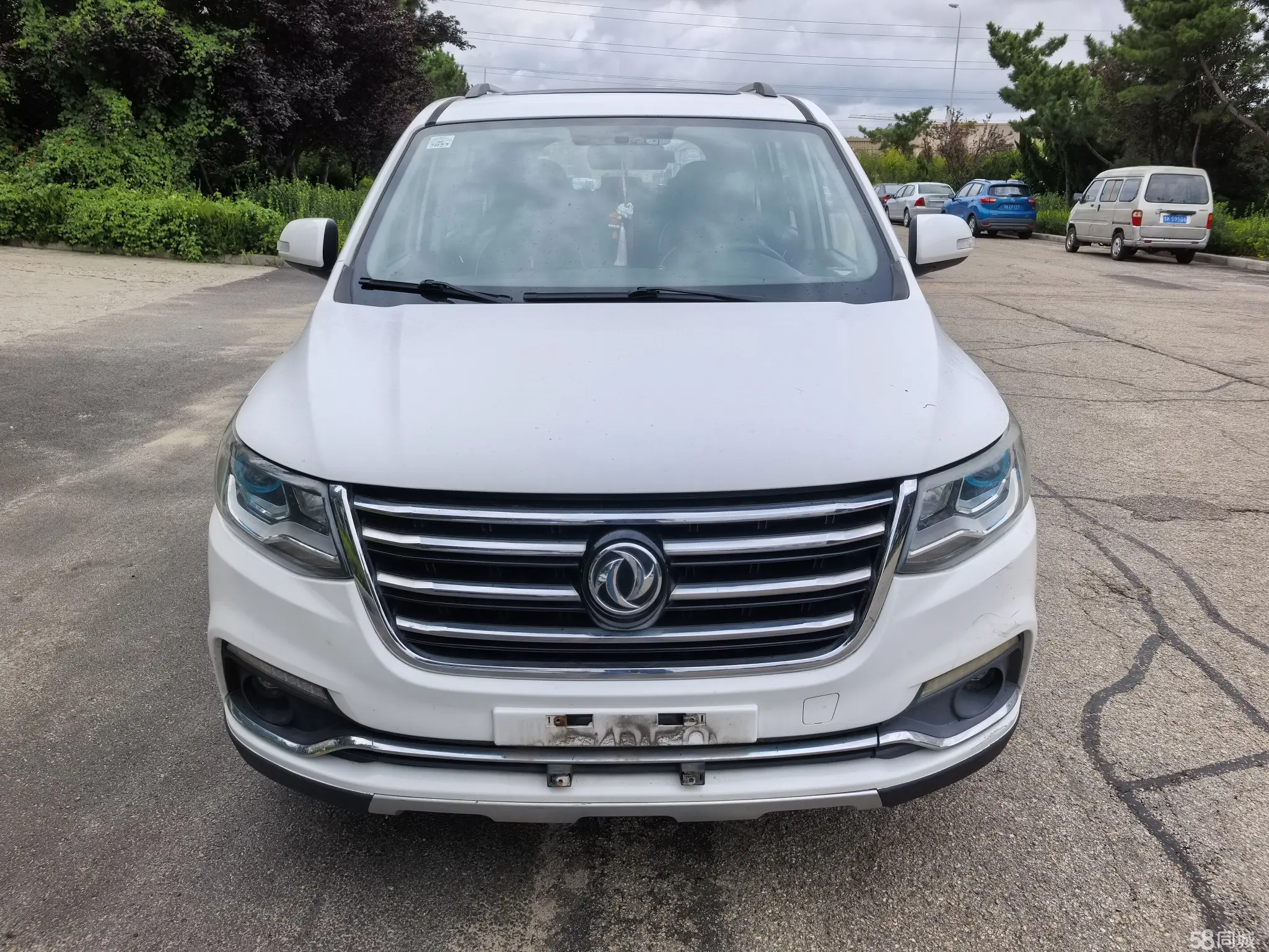 Forthing SX6 2016 car image #4