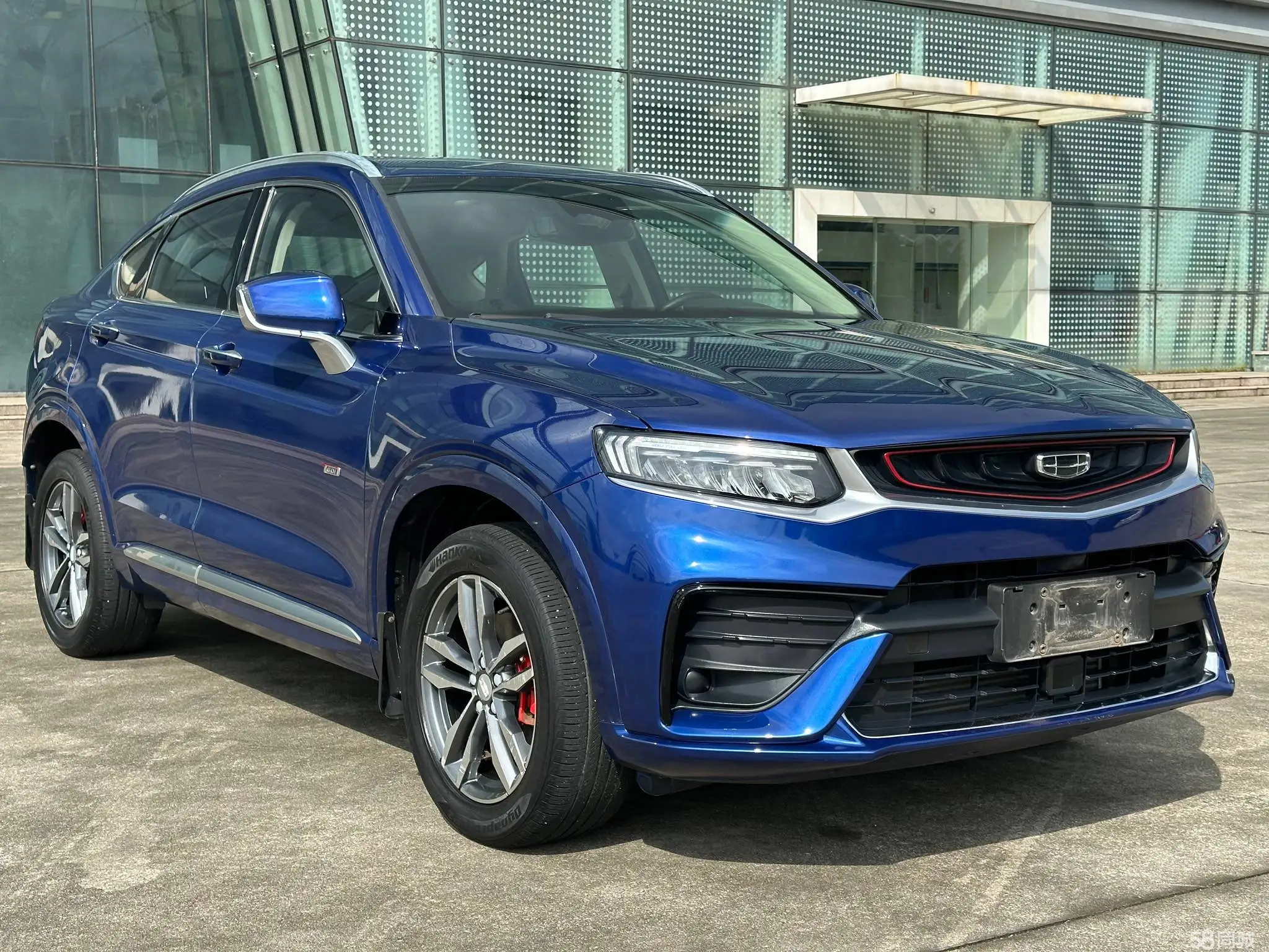 GEELY Tugella 2019 #4 GEELY Tugella 2019 car image #4