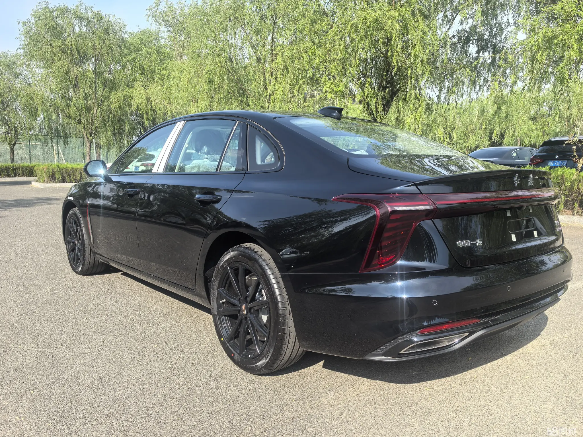 HongQi H5 2025 #4 HongQi H5 2025 car image #4