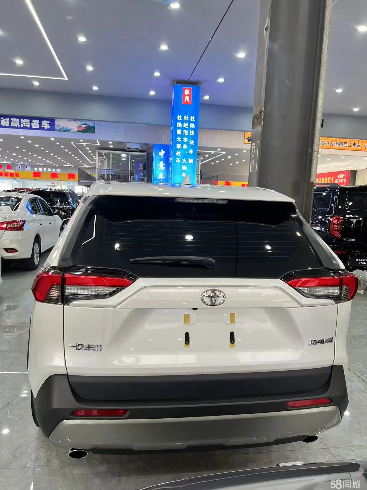 Toyota Highlander (Imported) 2024 car image #4