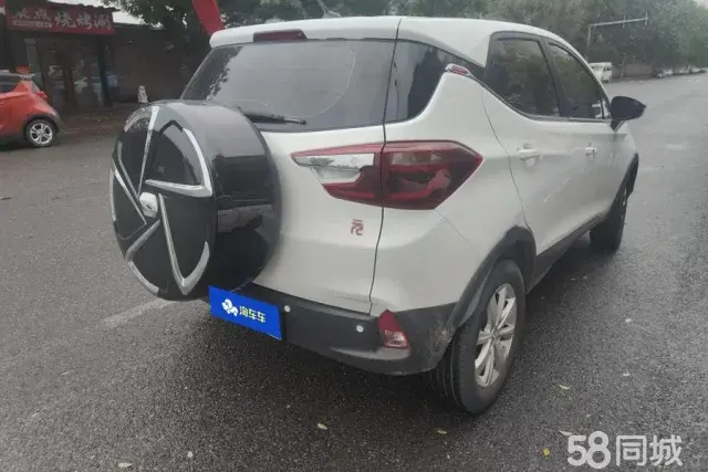 BYD Yuan 2017 صورة سيارة #4