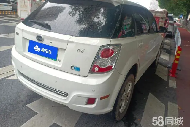 BYD e6 2016 #4 BYD e6 2016 car image #4