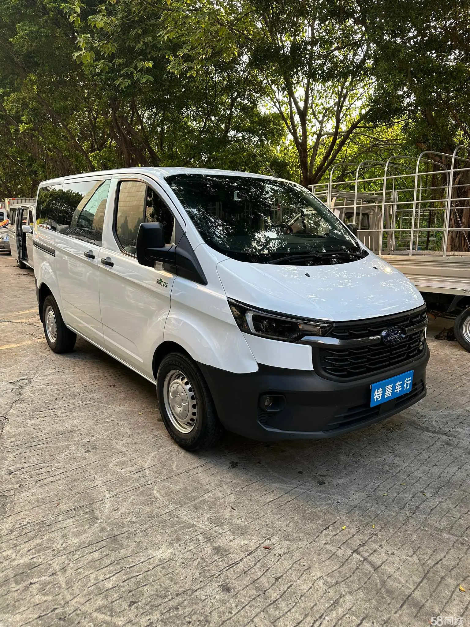 Ford Transit 2023 immagine di auto #4