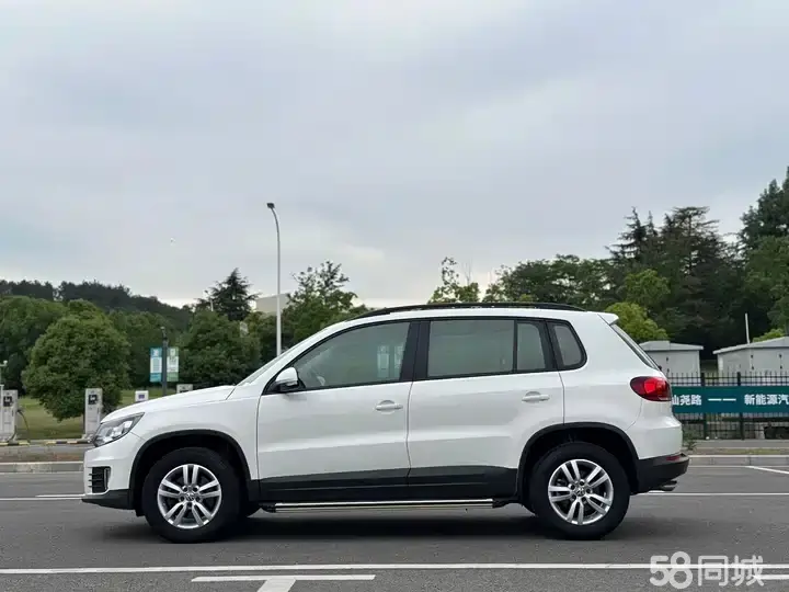 Volkswagen Tiguan 2013 car image #4