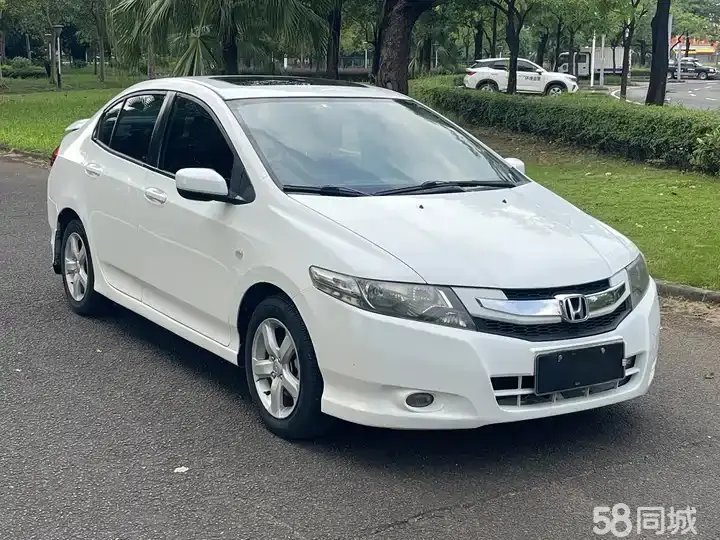 Honda City Classic 2011 #4 Honda City Classic 2011 car image #4