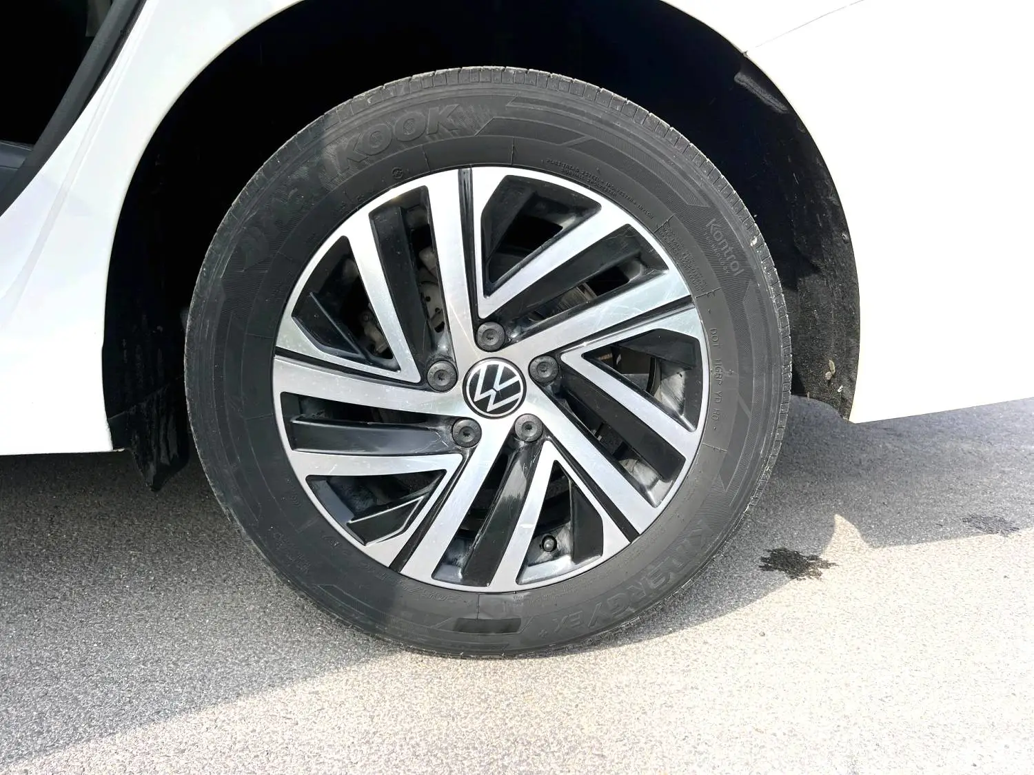 Volkswagen Lavida 2022 #4 Volkswagen Lavida 2022 car image #4
