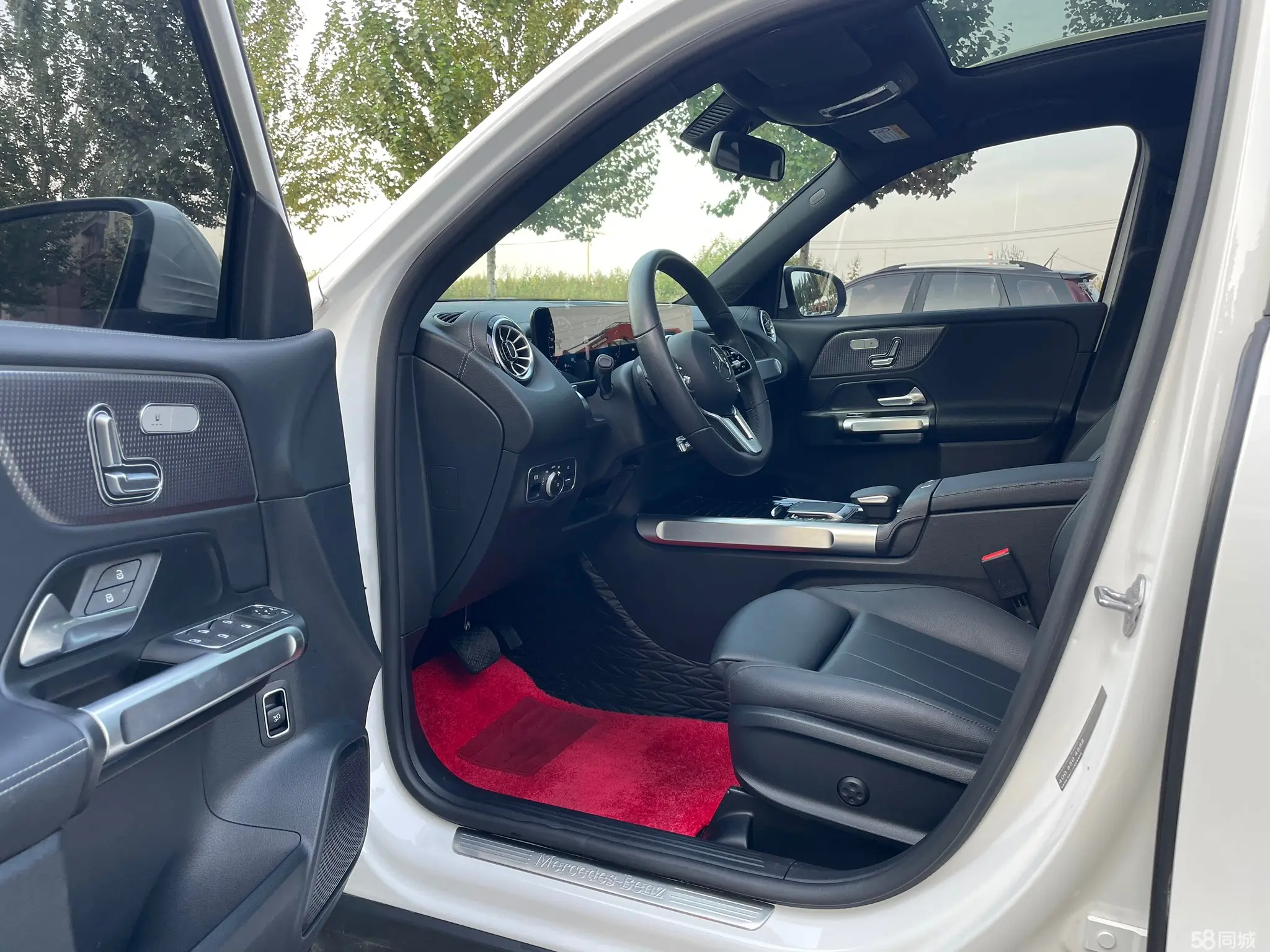 Mercedes-Benz GLB Class 2021 #4 Mercedes-Benz GLB Class 2021 car image #4