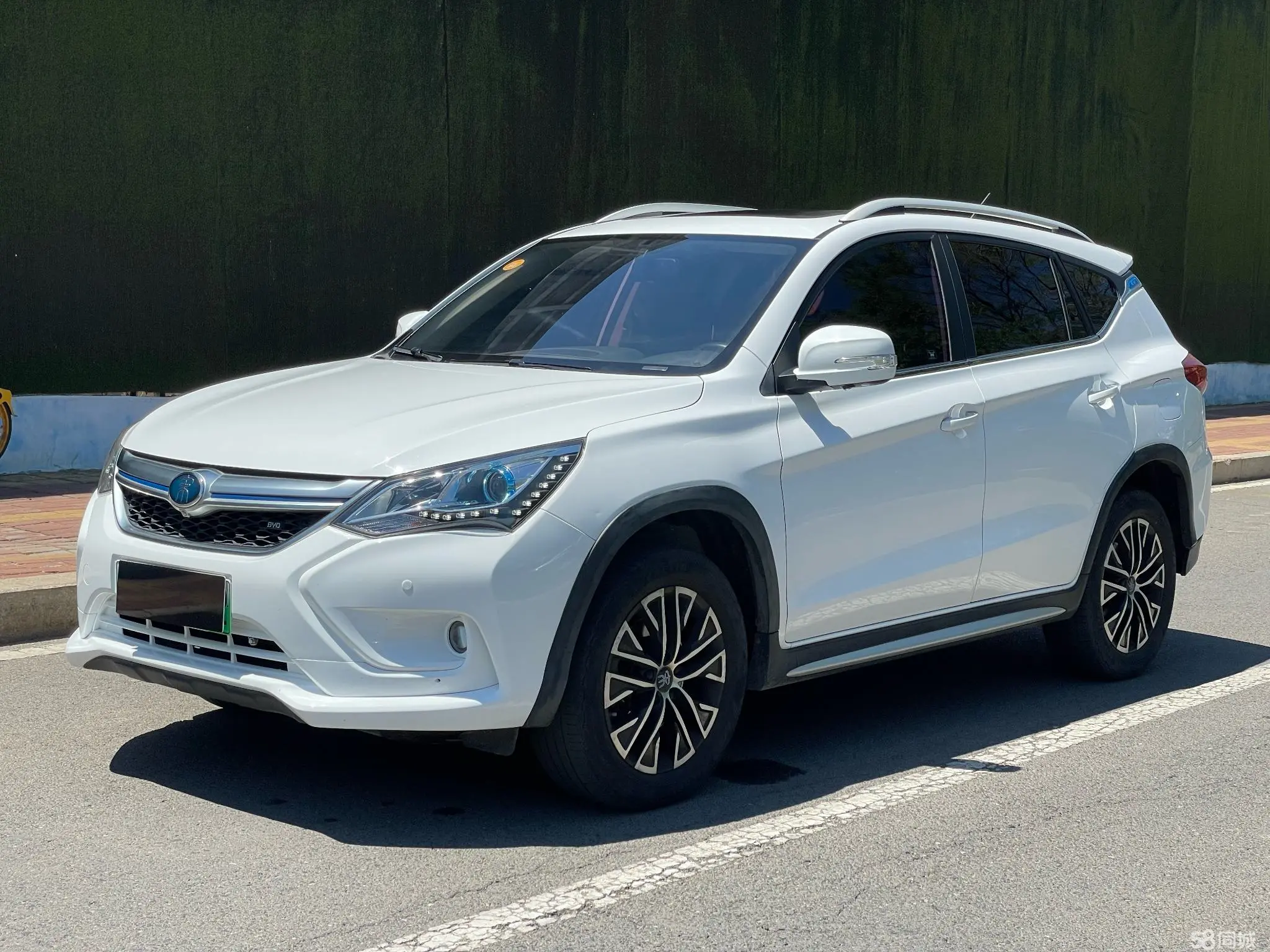 BYD Song New Energy 2018 #4 BYD Song New Energy 2018 car image #4