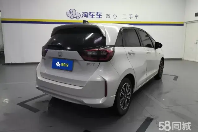 Honda Fit 2023 #4 Honda Fit 2023 car image #4