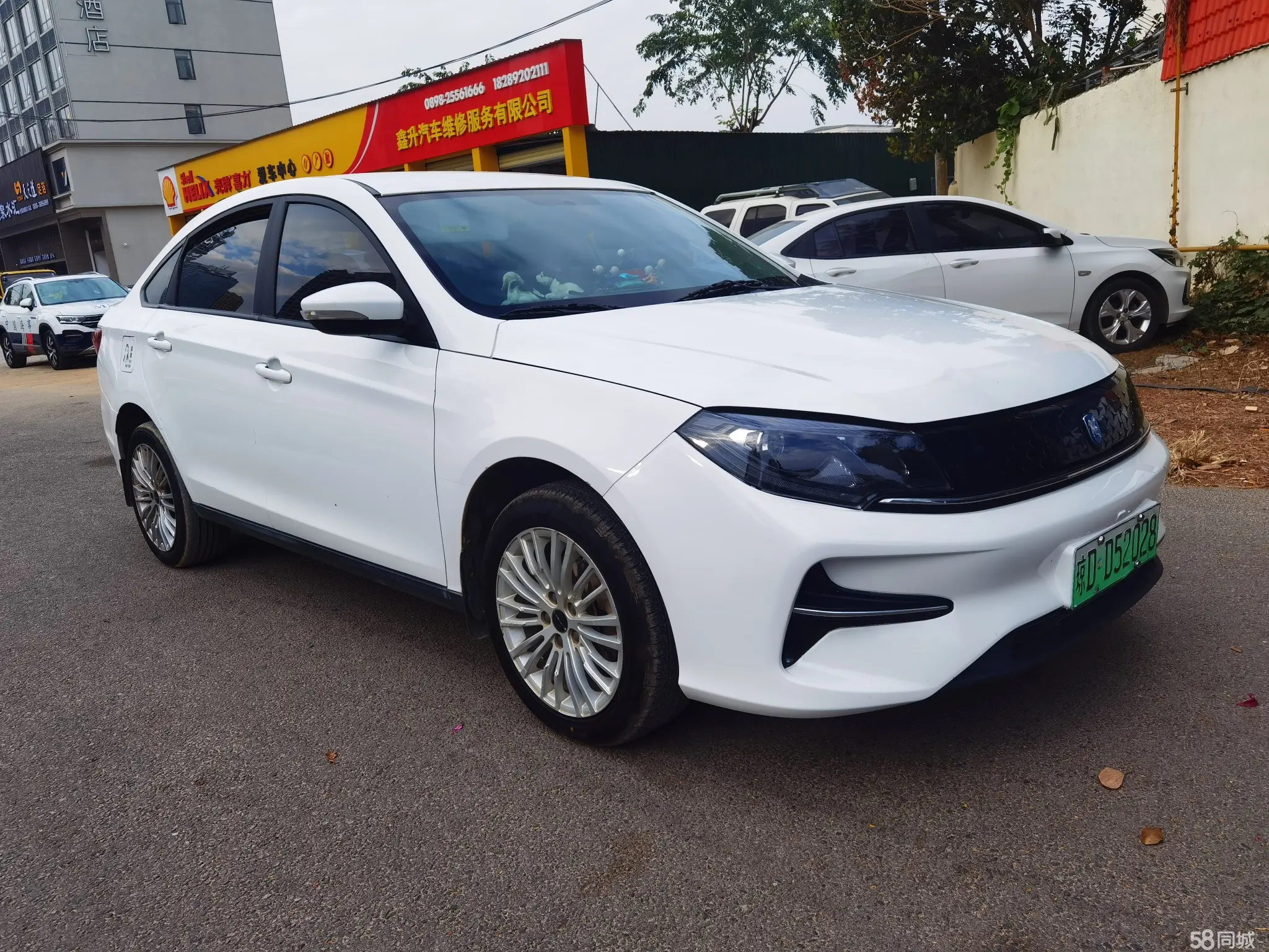 Forthing S60 EV 2022 car image #4