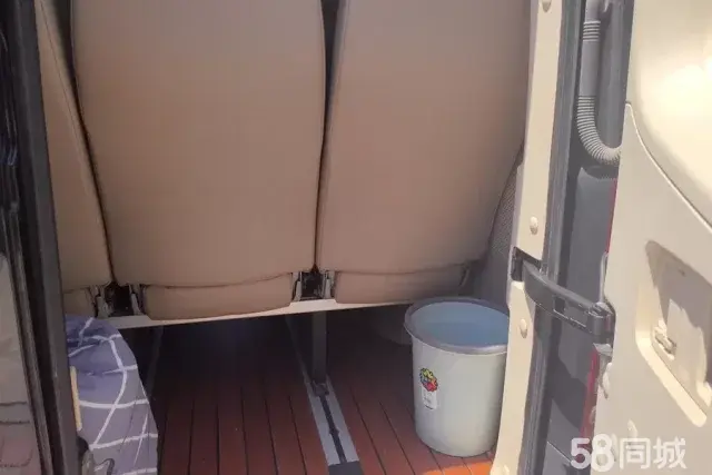 Mercedes-Benz Sprinter 2013 car image #4