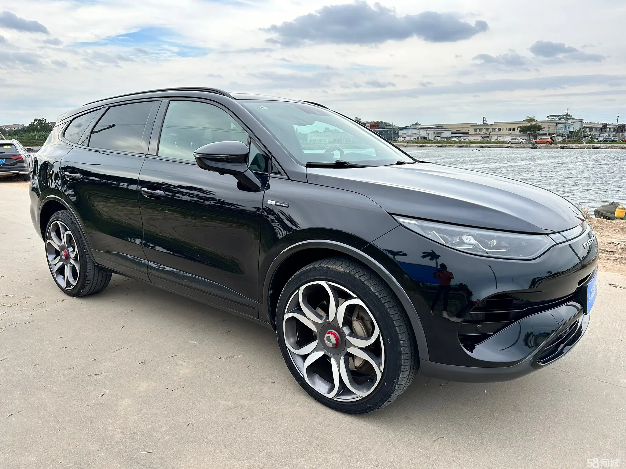 Denza X 2021 изображение автомобиля #4