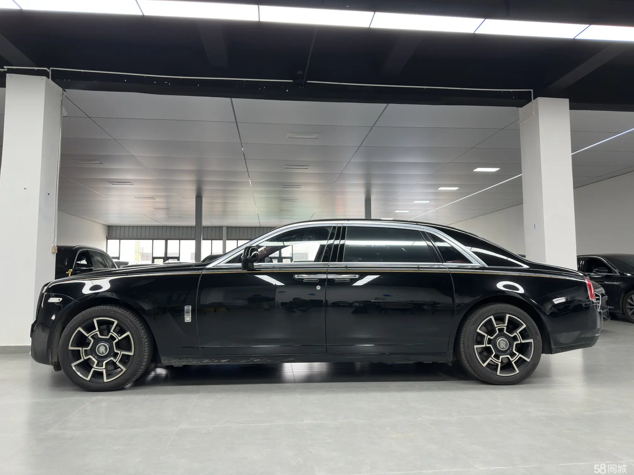 劳斯莱斯 古思特 2014 汽车图片 #4