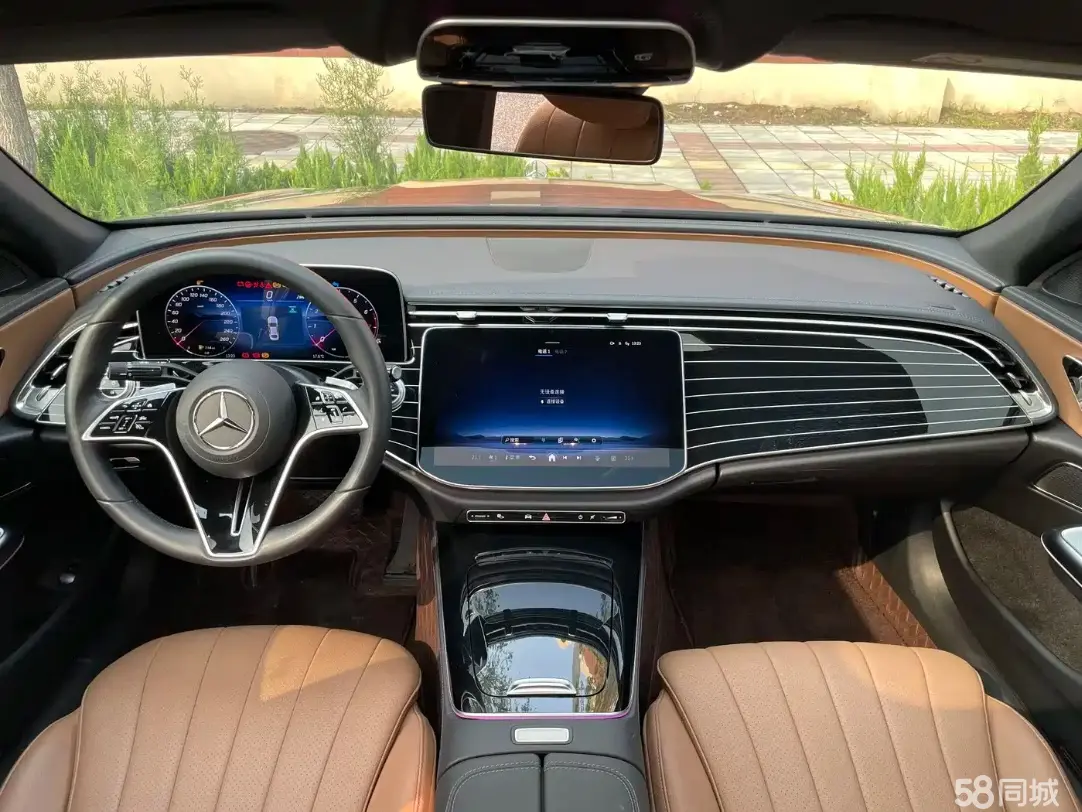 Mercedes-Benz E Class 2024 car image #4