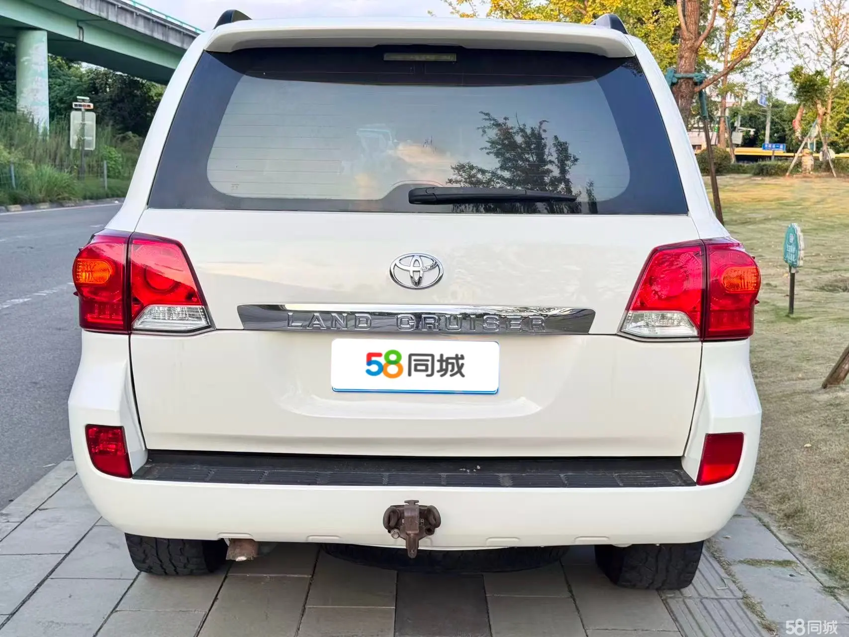 Toyota Land Cruiser 2014 car image #4